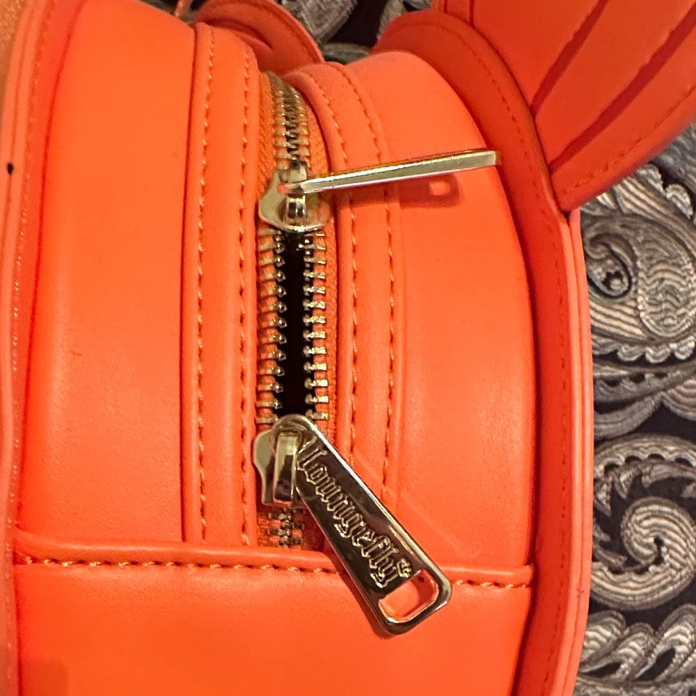 Loungefly Orange Pumpkin Minnie Backpack with Green Bow - Picture 4 of 5